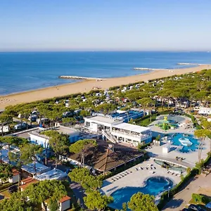 4* Campingplatz Village